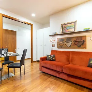 Appartamento As Feel - Cozy In San Giovanni, Roma